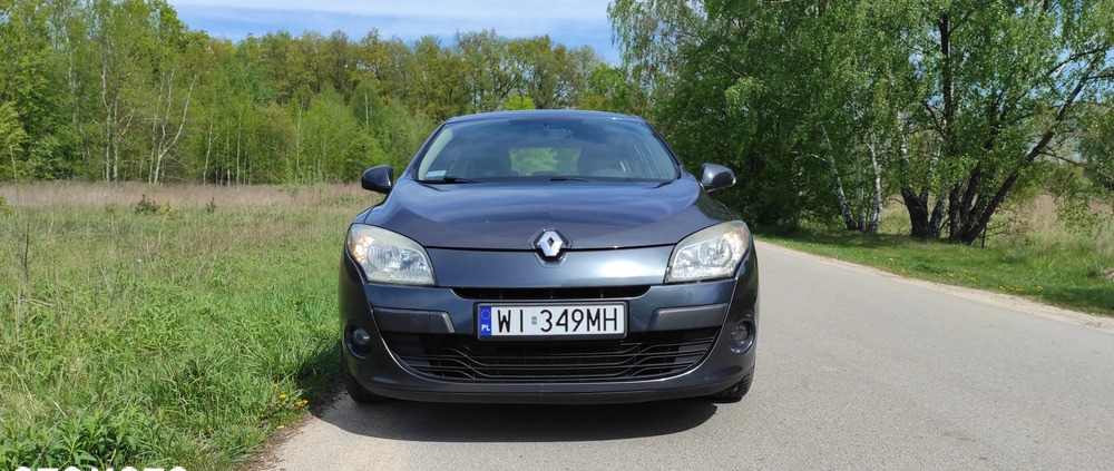 Renault Megane cena 17900 przebieg: 143000, rok produkcji 2010 z Piaseczno małe 781